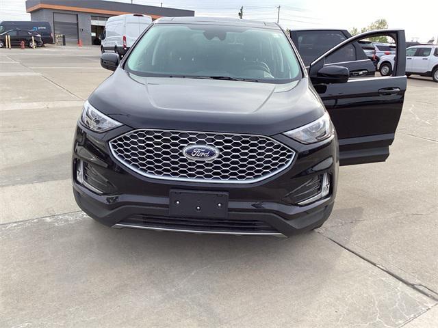 new 2024 Ford Edge car, priced at $40,984