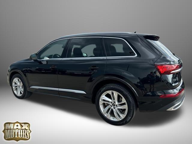 used 2024 Audi Q7 car, priced at $56,226