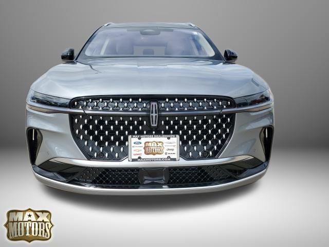 used 2025 Lincoln Nautilus car, priced at $58,421