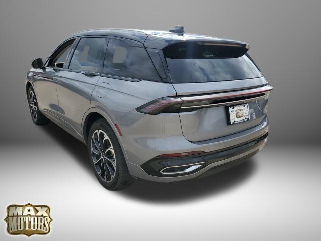 used 2025 Lincoln Nautilus car, priced at $58,421
