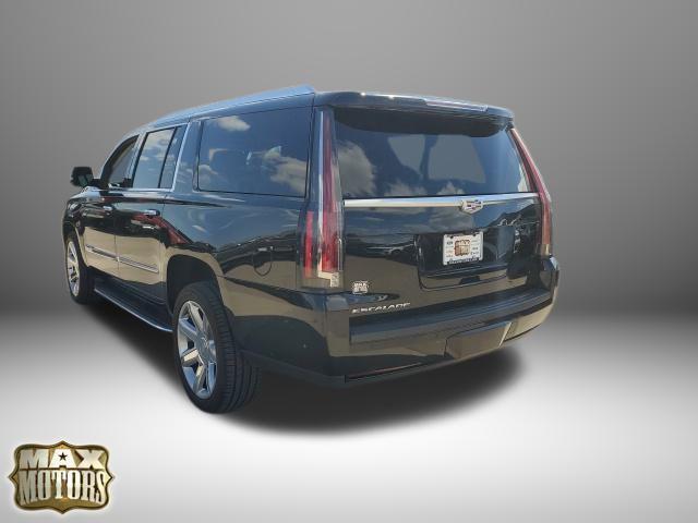 used 2019 Cadillac Escalade ESV car, priced at $37,798