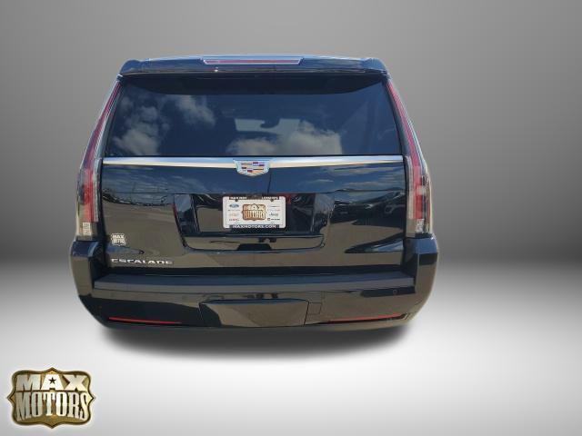 used 2019 Cadillac Escalade ESV car, priced at $37,798
