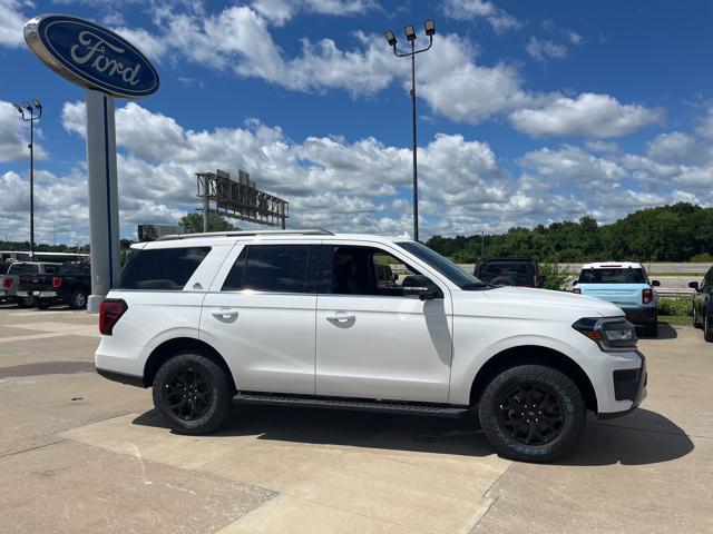 new 2024 Ford Expedition car, priced at $75,648