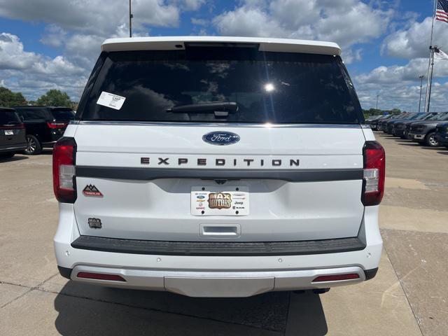 new 2024 Ford Expedition car, priced at $75,648