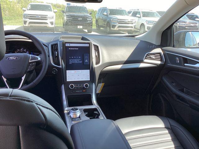 new 2024 Ford Edge car, priced at $36,432