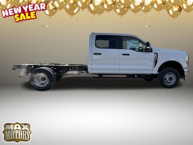 new 2024 Ford F-350 car, priced at $60,555