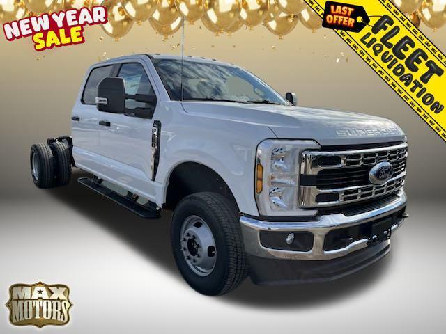 new 2024 Ford F-350 car, priced at $60,555