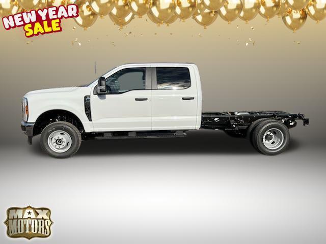 new 2024 Ford F-350 car, priced at $60,555