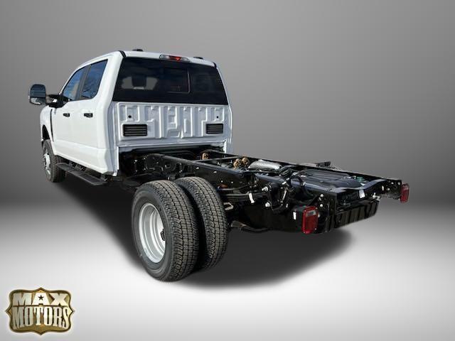 new 2024 Ford F-350 car, priced at $60,555