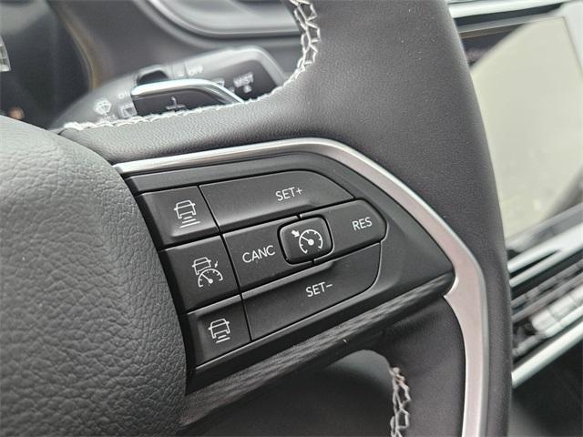 new 2025 Jeep Grand Cherokee car, priced at $41,011