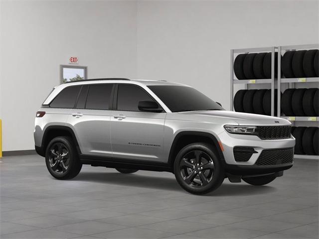 new 2025 Jeep Grand Cherokee car, priced at $42,761