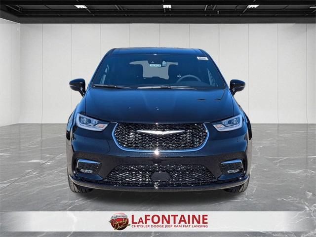 new 2026 Chrysler Pacifica car, priced at $42,385