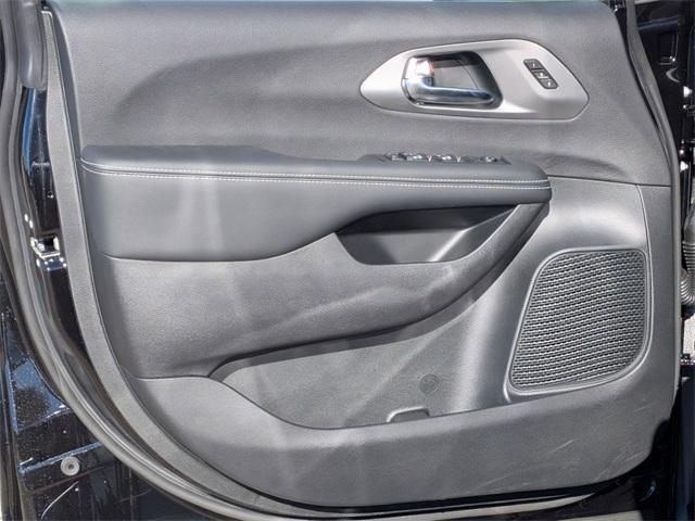 new 2026 Chrysler Pacifica car, priced at $42,385