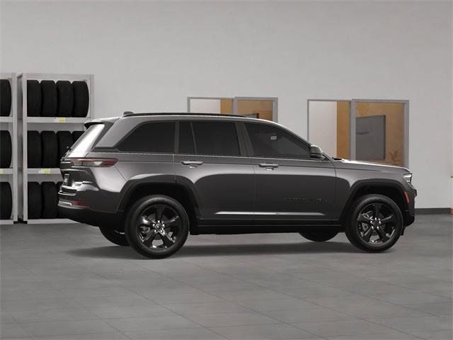 new 2025 Jeep Grand Cherokee car, priced at $45,895