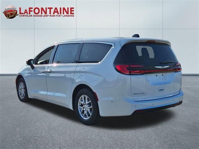 new 2025 Chrysler Pacifica car, priced at $42,691