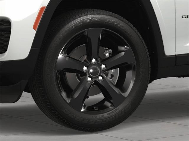 new 2025 Jeep Grand Cherokee car, priced at $42,252