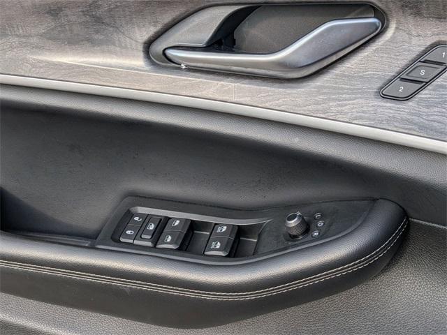 used 2023 Jeep Grand Cherokee car, priced at $25,277