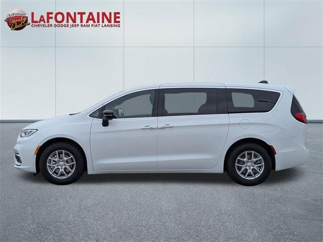new 2026 Chrysler Pacifica car, priced at $36,361