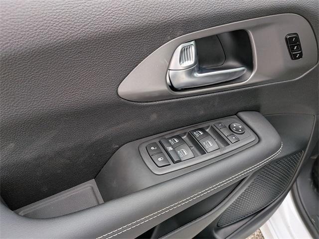 new 2026 Chrysler Pacifica car, priced at $36,361