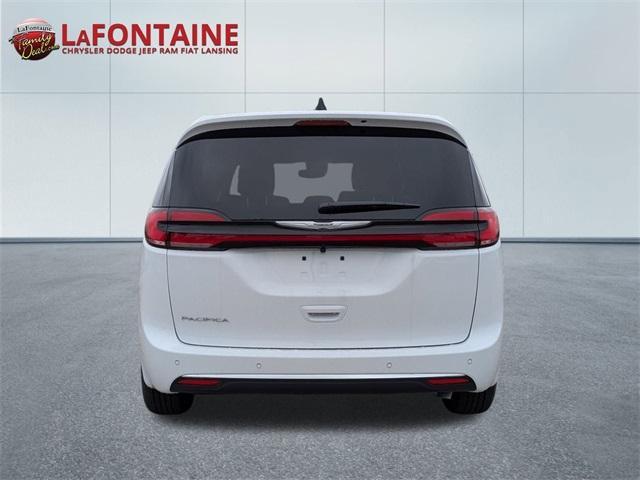 new 2026 Chrysler Pacifica car, priced at $36,361