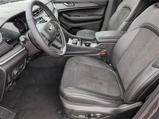 new 2025 Jeep Grand Cherokee L car, priced at $41,196