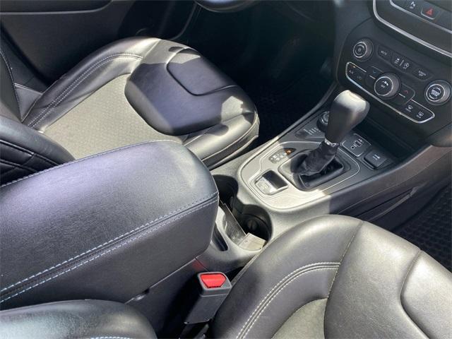 used 2019 Jeep Cherokee car, priced at $15,288