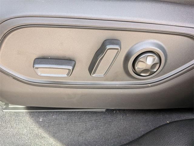 new 2025 Jeep Grand Cherokee car, priced at $41,926