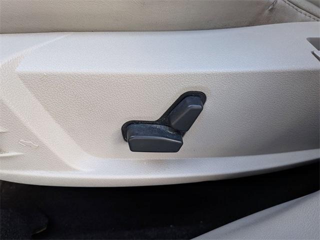 used 2005 Dodge Magnum car, priced at $7,983