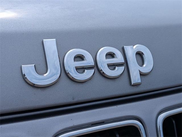 used 2014 Jeep Grand Cherokee car, priced at $8,495
