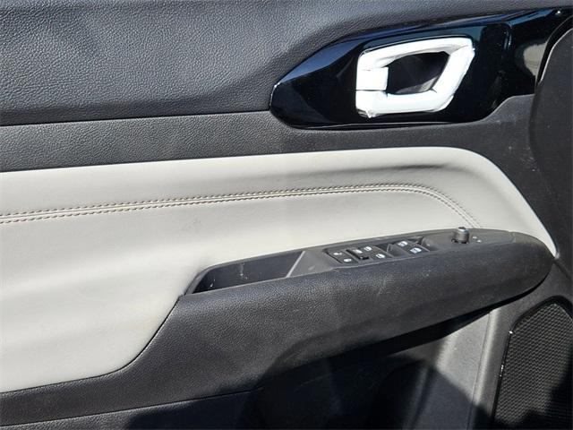 new 2025 Jeep Compass car, priced at $30,465