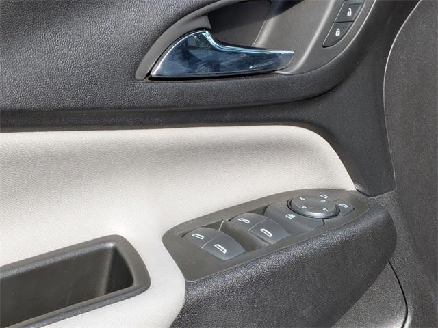 used 2024 Chevrolet Equinox car, priced at $21,494