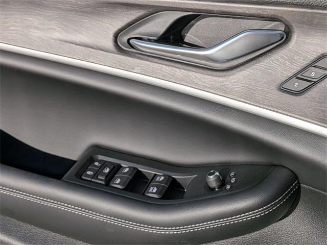 new 2025 Jeep Grand Cherokee car, priced at $41,926