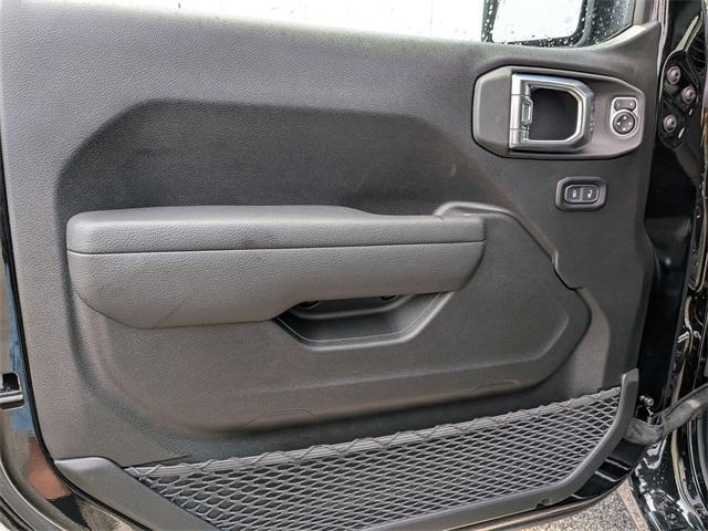 new 2025 Jeep Wrangler car, priced at $48,095