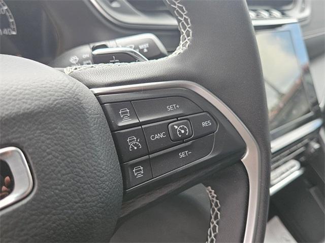 new 2025 Jeep Grand Cherokee car, priced at $41,761