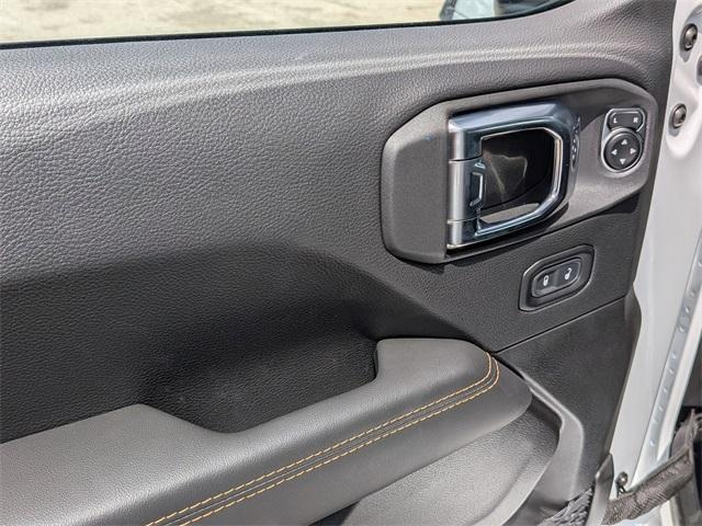 new 2025 Jeep Wrangler car, priced at $52,178