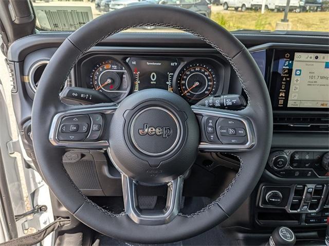 new 2025 Jeep Wrangler car, priced at $52,178