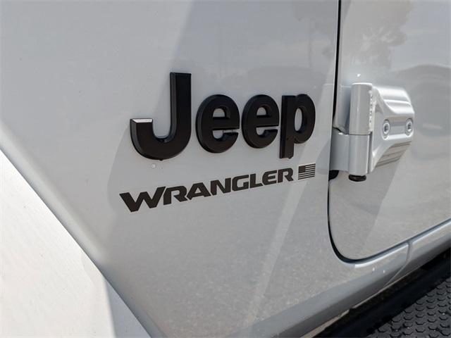 new 2025 Jeep Wrangler car, priced at $52,178