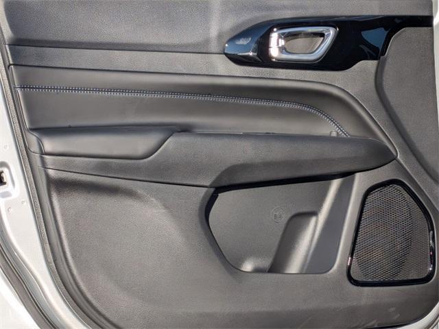 new 2026 Jeep Compass car, priced at $32,999