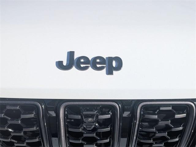 new 2025 Jeep Grand Cherokee car, priced at $56,929