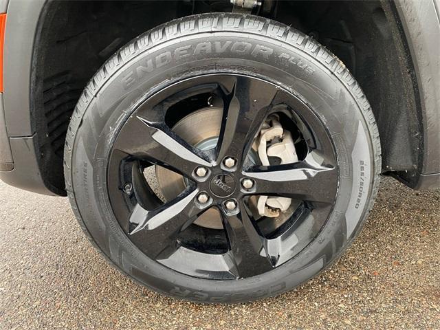 used 2023 Jeep Grand Cherokee L car, priced at $29,913