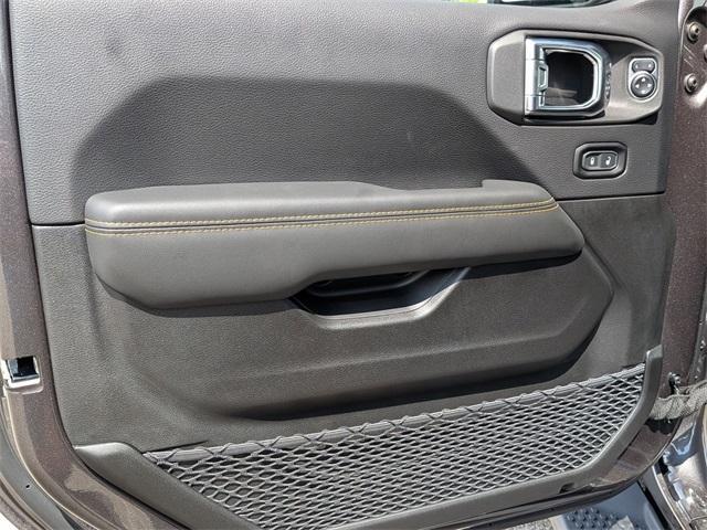 new 2025 Jeep Wrangler car, priced at $50,977