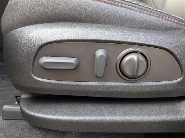 used 2023 Chevrolet Traverse car, priced at $40,815