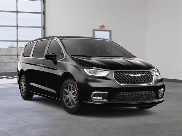 new 2024 Chrysler Pacifica car, priced at $34,714