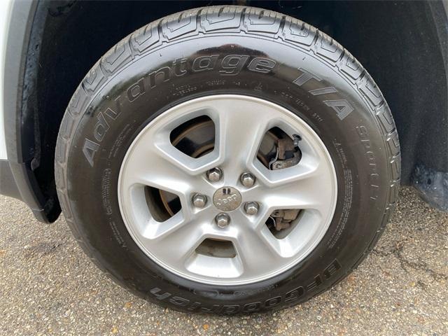 used 2014 Jeep Grand Cherokee car, priced at $9,471