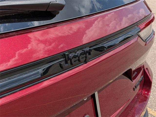 new 2025 Jeep Grand Cherokee car, priced at $44,585