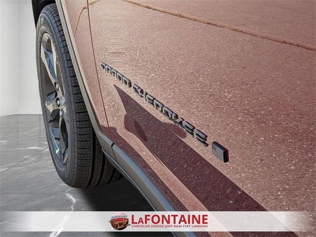 new 2025 Jeep Grand Cherokee car, priced at $38,335