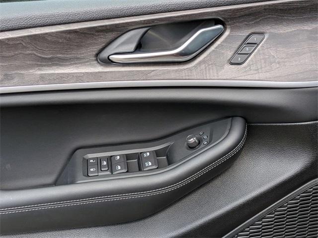 new 2025 Jeep Grand Cherokee car, priced at $38,335