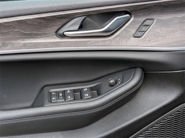 new 2025 Jeep Grand Cherokee car, priced at $44,585