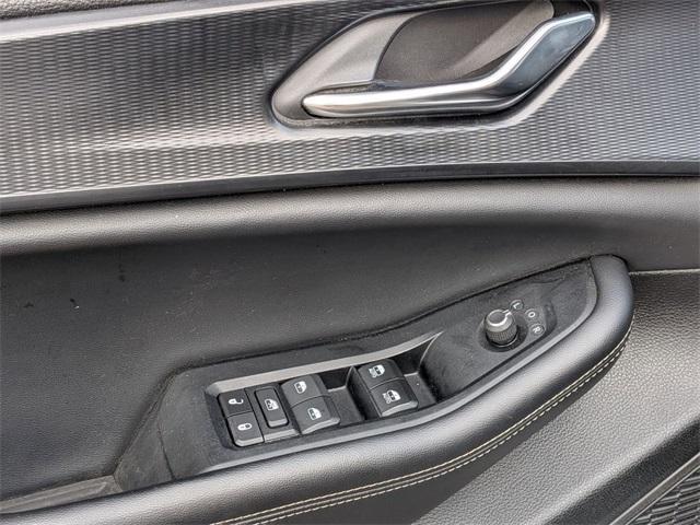 used 2024 Jeep Grand Cherokee L car, priced at $30,990