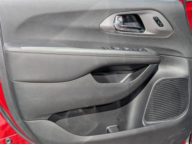 new 2025 Chrysler Pacifica car, priced at $43,114